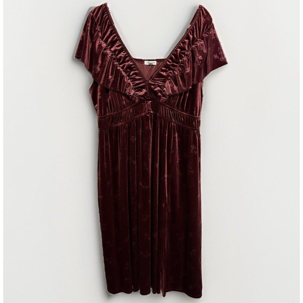 Eyeshadow Womens Luxe Velvet Midi Dress Size 1X Witchy Whimsigoth Autumn Wedding
